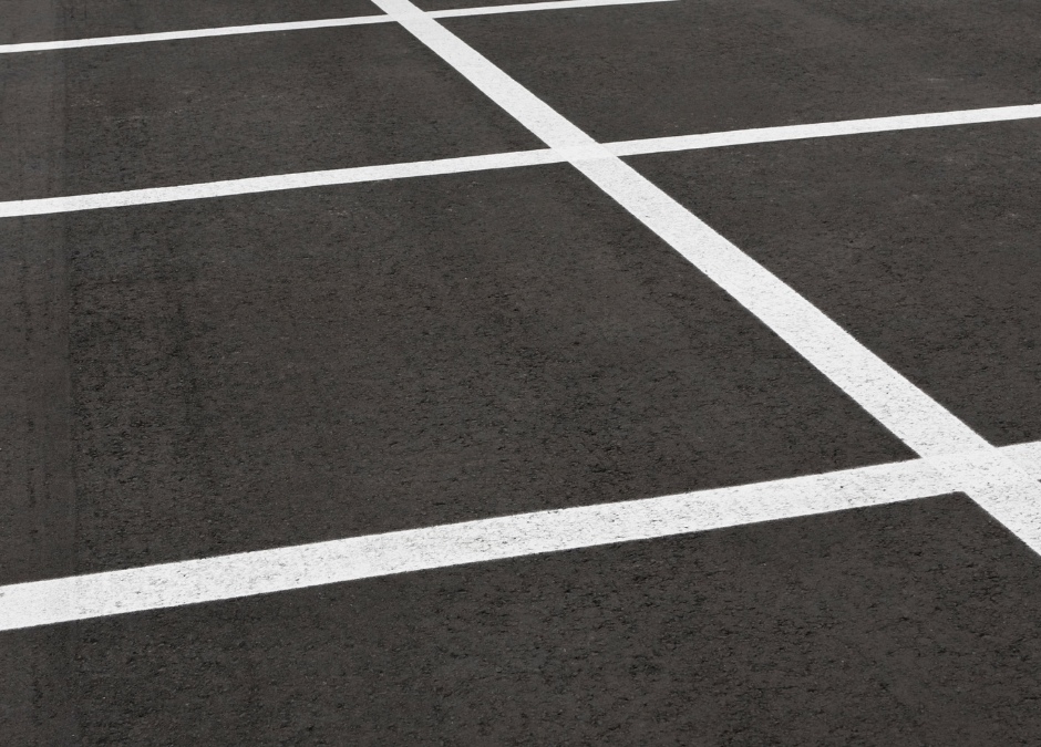 Top 10 Signs Your Commercial Parking Lot Needs Repaving